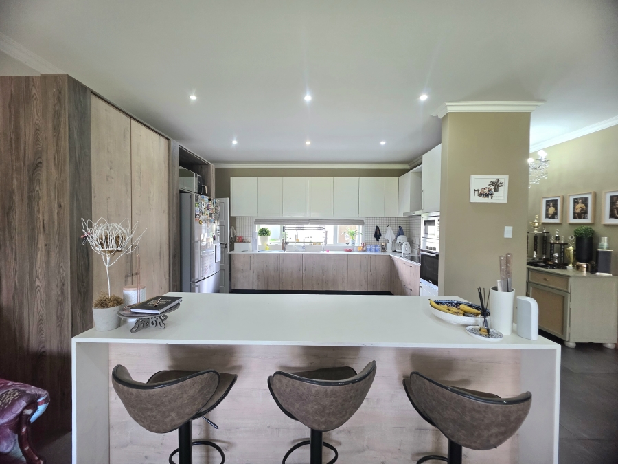 5 Bedroom Property for Sale in St Helena Free State